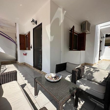 Aura Apartment Ofrínion Dış mekan fotoğraf