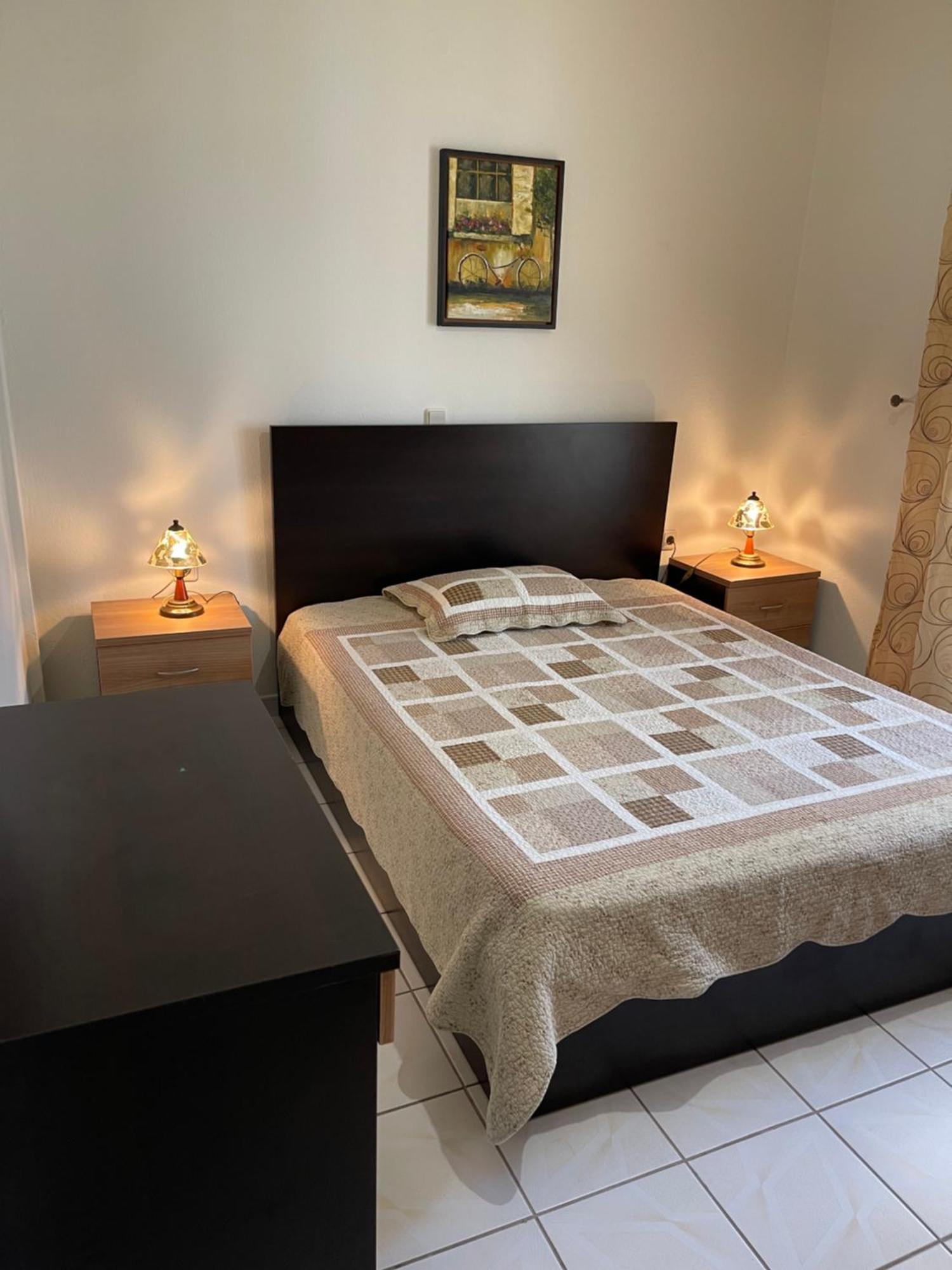 Aura Apartment Ofrínion Dış mekan fotoğraf